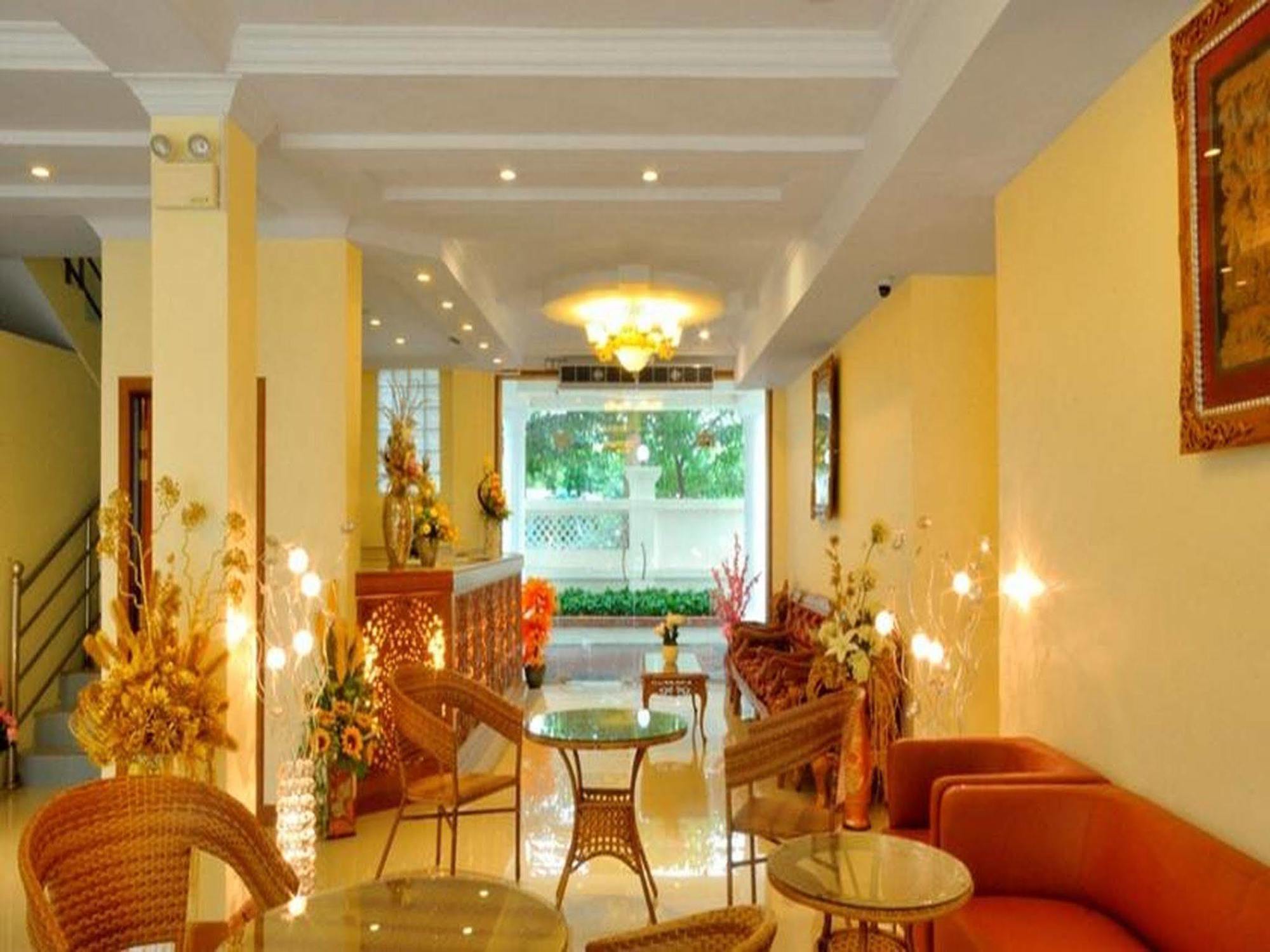 Royal Golden View Hotel Γιανγκόν Εξωτερικό φωτογραφία
